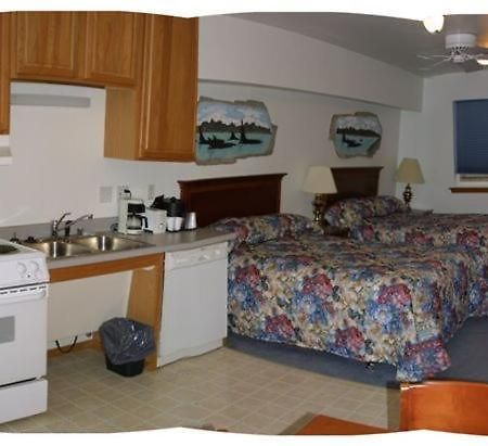 Frontier Suites Hotel In 朱诺 外观 照片