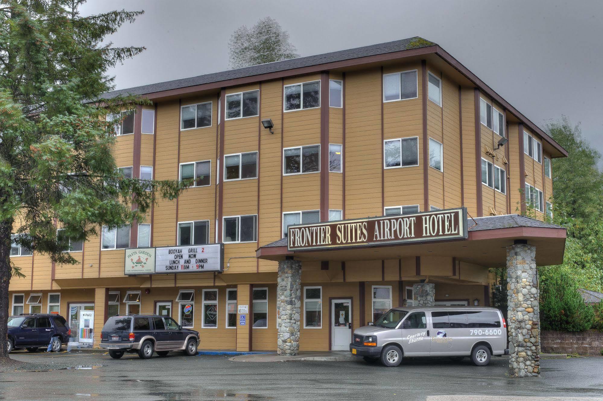 Frontier Suites Hotel In 朱诺 外观 照片