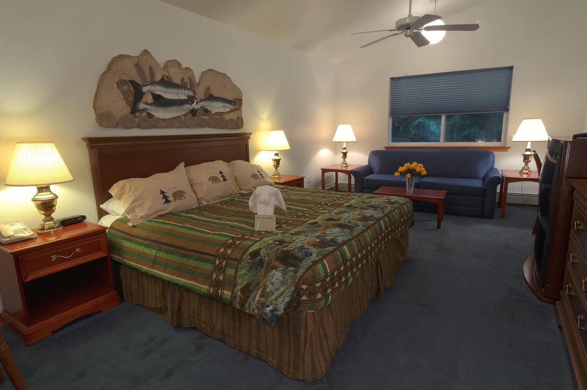 Frontier Suites Hotel In 朱诺 外观 照片